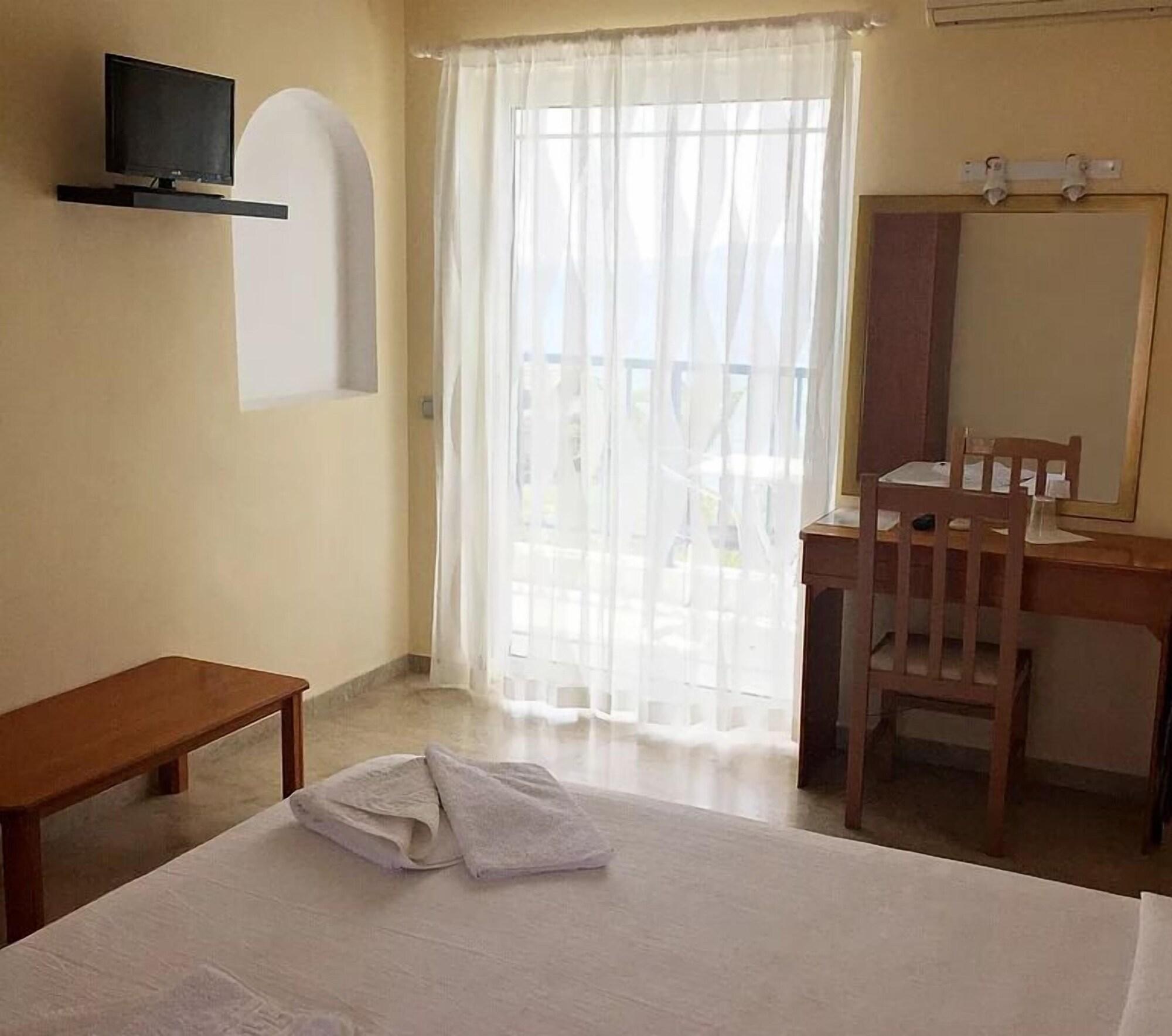 Hotel Golden Sun Финикунда Экстерьер фото